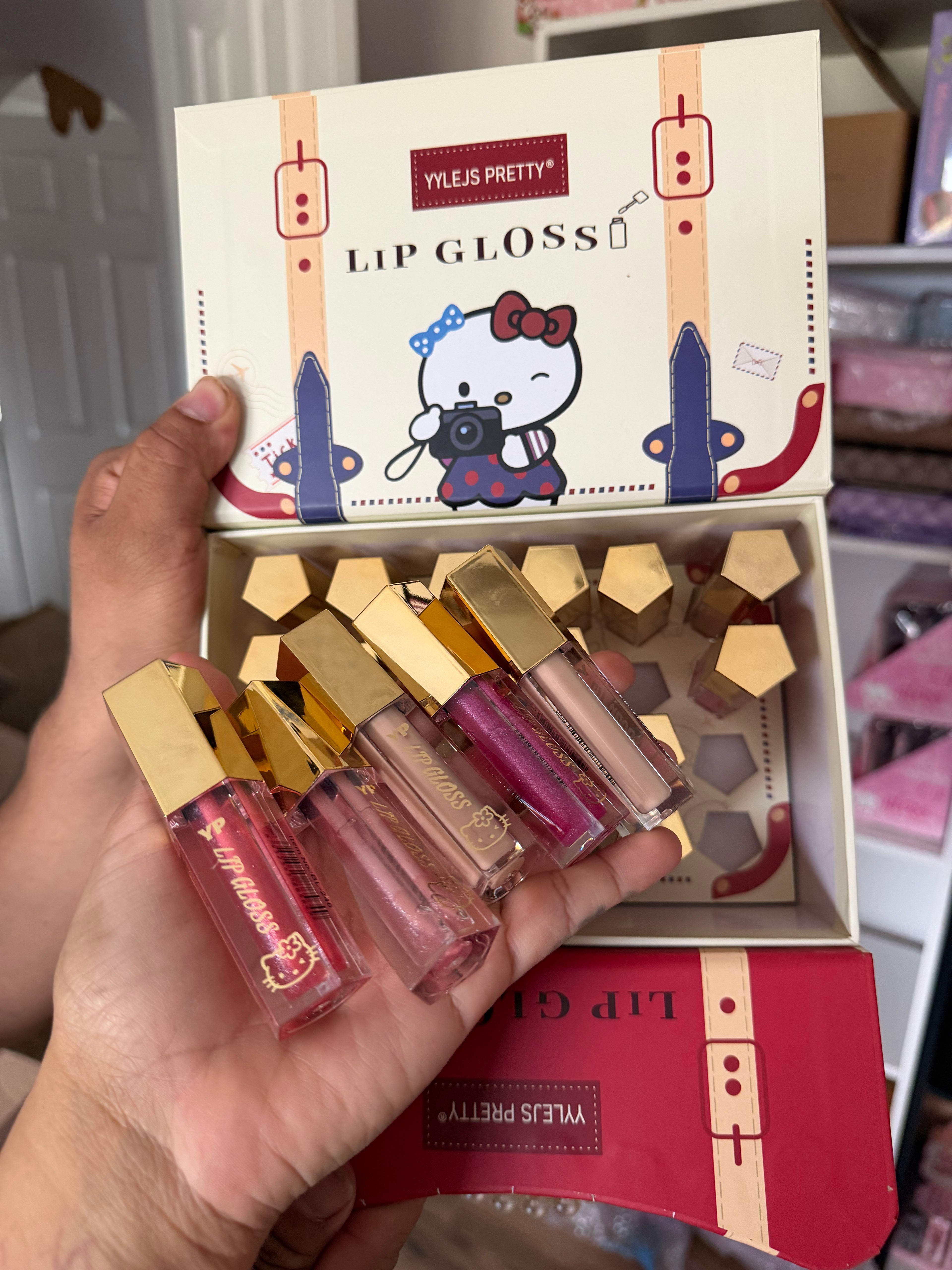 Caja Lop gloss HK
